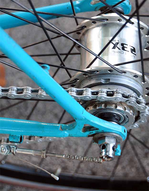 Планетарная втулка Sturmey Archer SX3 на велосипеде