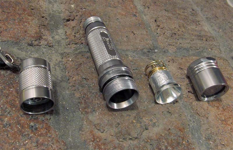 Компоненты фонарика Ultrafire Cree T6