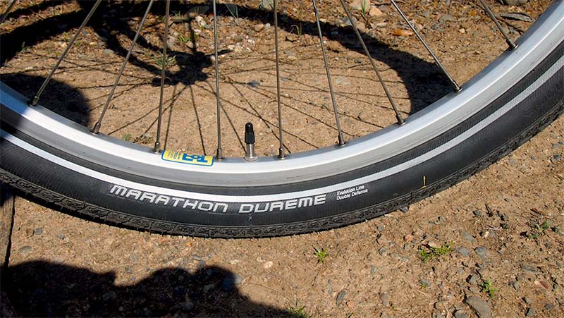 Покрышки Schwalbe Marathon Dureme 26 х 2 в комбинации с ободом Velocity Synergy