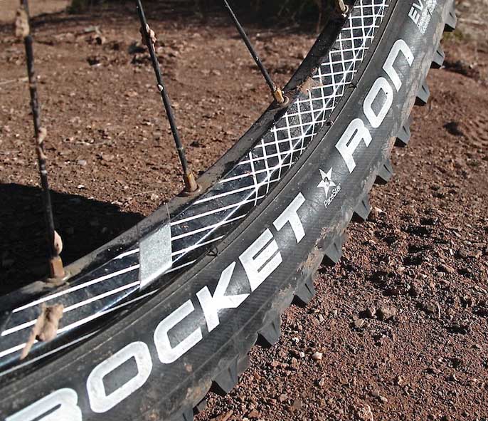 Лёгкие кросс-кантрийные покрышки Schwalbe Rocket Ron