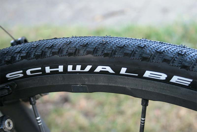 Покрышки Schwalbe Sammy Slick 700x35