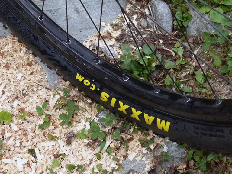 Покрышка Maxxis Larsen TT 26 x 2,35