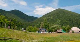 Село Татаров в Карпатах